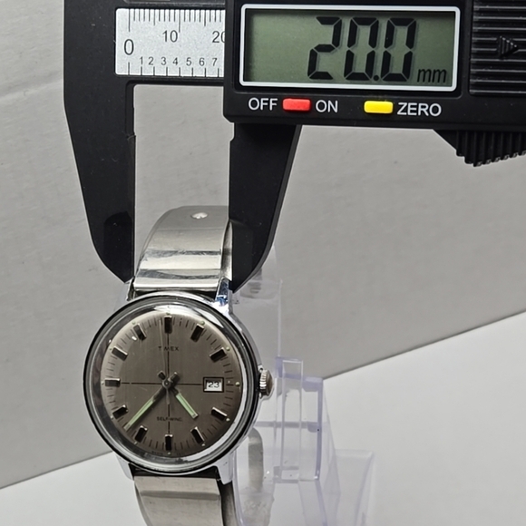 Timex Viscount 1971 Silver Date Watch Self Winding Retro Don Juan By Flatau Cuff - Picture 6 of 11